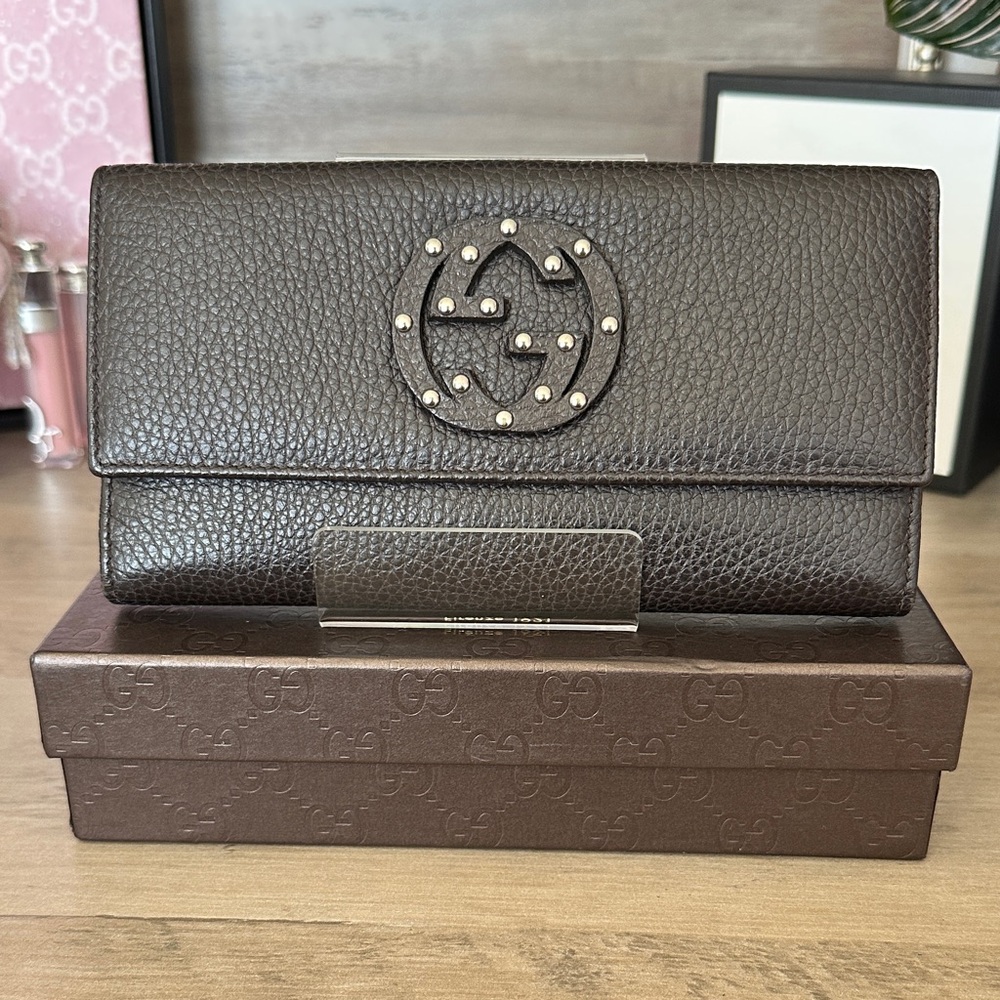 Gucci Soho Studded Continental Wallet in Dark Brown